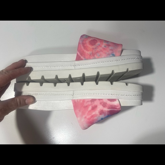 J Slides Blue Pink Tie Dye Brit Stretch Chunky Platform Slip On Sandals NWOT 8.5 - Picture 15 of 16